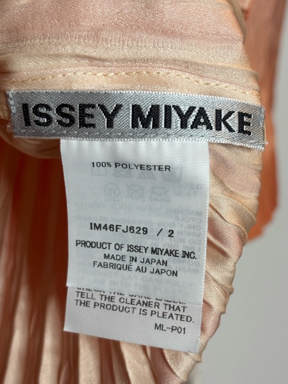 NWT ISSEY MIYAKE Women’s Gradient Orange Pleated Short-Sleeve Top Size 2/s-m - Picture 7 of 10